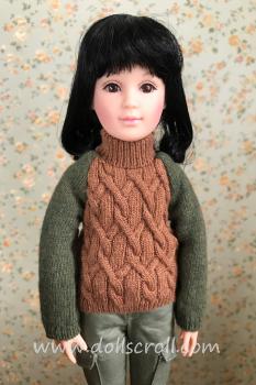Ruby Red Galleria - InMotion Girl - Brown and Green Sweater - Outfit